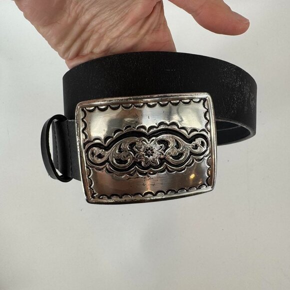 silpada Accessories - Silpada Designs Italian Leather Belt M